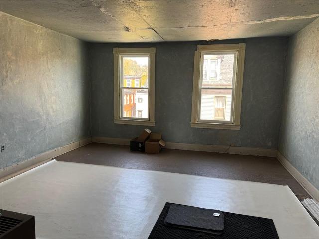 827 Peralta St, Pittsburgh, PA 15212 | MLS #1711