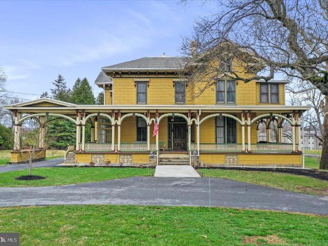 827 Philadelphia Ave, Chambersburg, PA 17201 | MLS #PAFL2032
