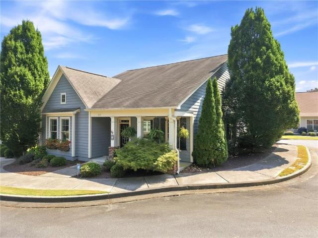 827 Rockford Commons Drive SW
