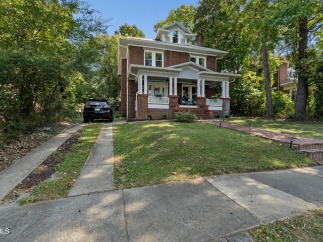 827 West Pine Street