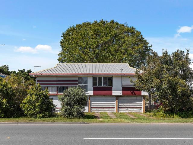 827m2 DA Approved 2 Lots Prime Northgate Position!