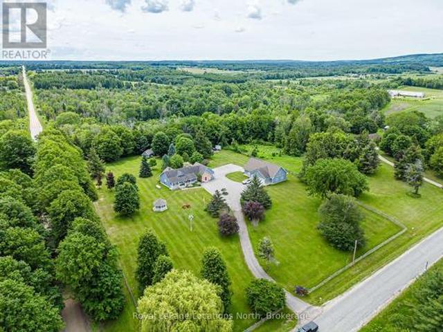 828530 Mulmur Nottawasaga Townline, Mulmur, ON, L9Y 0Y9 Luxury House for sale | Listing ID X13496 | Royal LePage Carriage Trade Luxury Properties