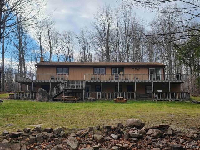N8285 Peter White Rd, Deerton, MI