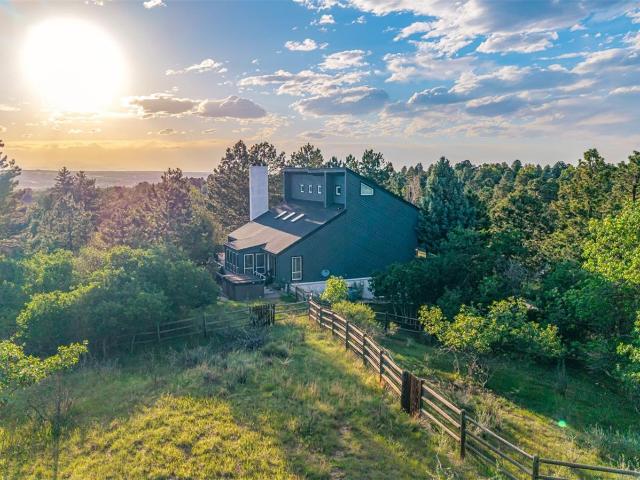 8286 Lightening View Drive