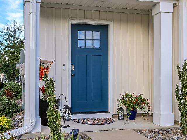 828 66th Ave. N