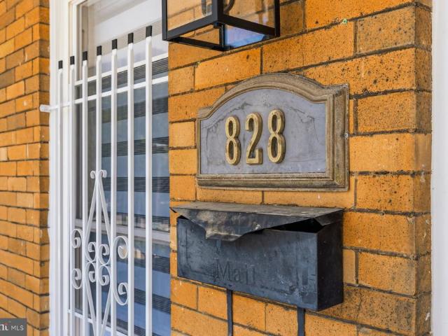 828 Chauncey Avenue