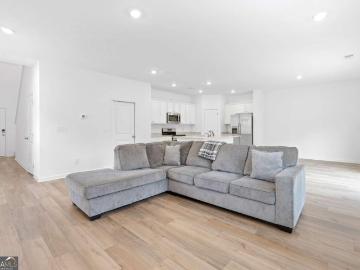 828 Evergreen Road