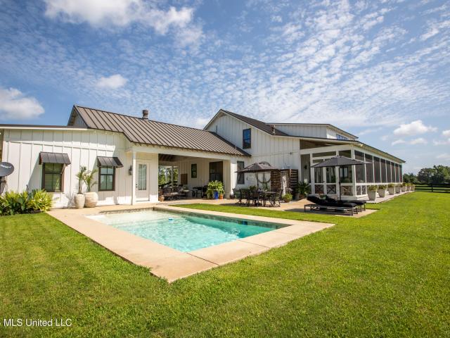 828 Little Egypt Road