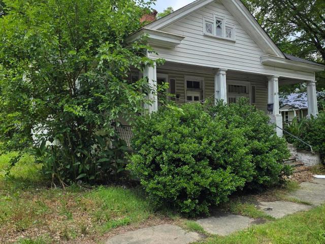 828 Nicholas Street