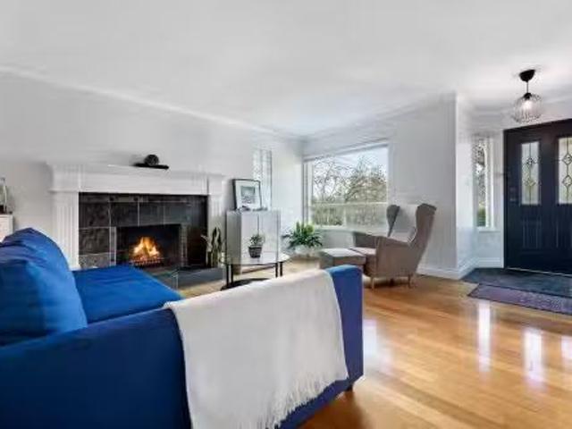 828 Nicolum Court, North Vancouver, BC, V7H 2R8 house for sa.