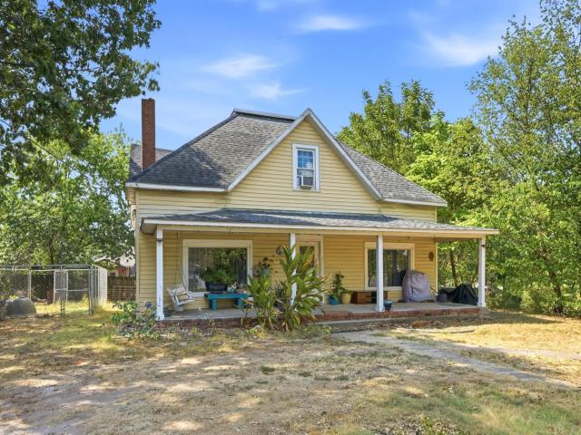 828 S High Street