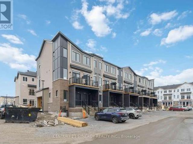 828 Utopie Private, Ottawa, ON, K1W 0M5 townhouse for lease | Listing ID X13848 | Royal LePage