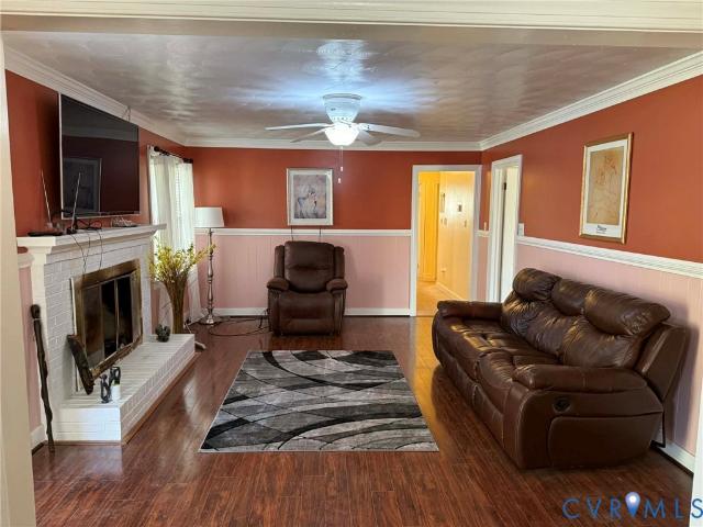 8295 Franklin Lane