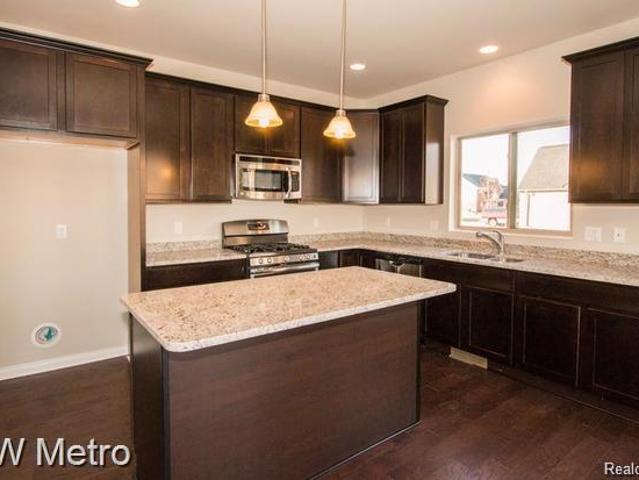 8295 Pleasant Court