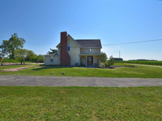 8297 E 475 N