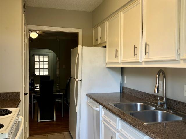 8299 Kingsbrook Road 180