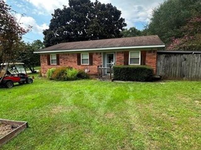8290 Meadow Ln N, Irvington, AL 36544