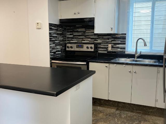 829 Coach Bluff Crescent Southwest Spacious 3 Bedroom Townhouse in Coach Hill | $2,300 | Available Sept. 1 House for Rent