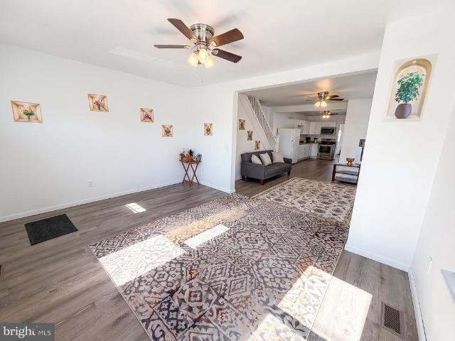 829 E Poplar Street