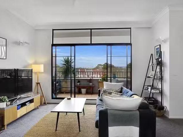 82 92 Cooper Street, Surry Hills, NSW 2010