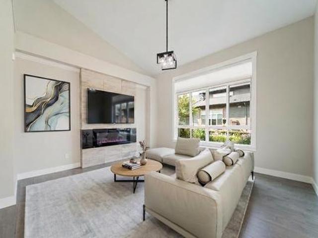 82 17 Fraser Highway, Surrey, BC, V4N 6V2 house for sale | Listing ID R3156 | Royal LePage