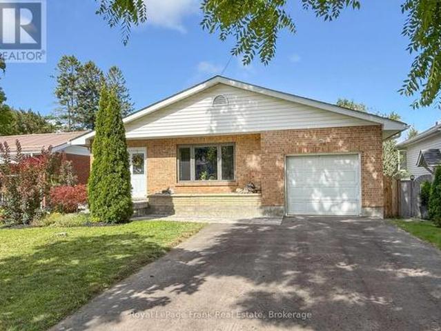82 Union Avenue, Scugog Port Perry, ON, L9L 1G2 house for sale | Listing ID E13687 | Royal LePage