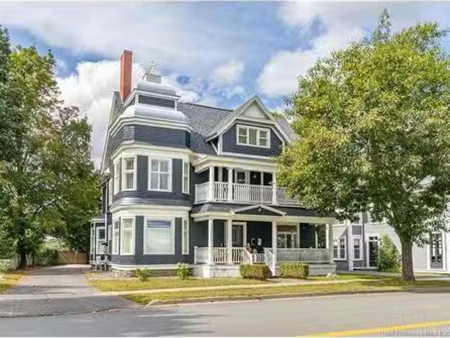 82 Waterloo Row, Fredericton, NB, E3B 1Y9 house for sale Li.