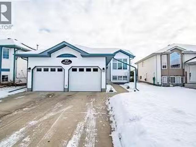 82 Westglen Boulevard, Blackfalds, AB, T0M 0J0 house for sal.