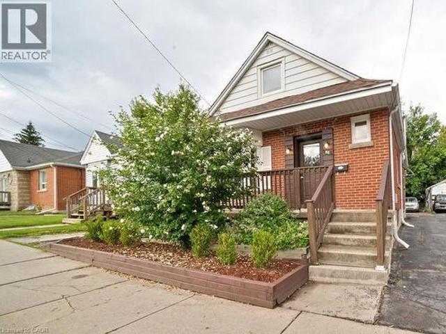 82 Whitney Avenue, Hamilton, ON, L8S 2G5 house for sale | Listing ID 40857 | Royal LePage