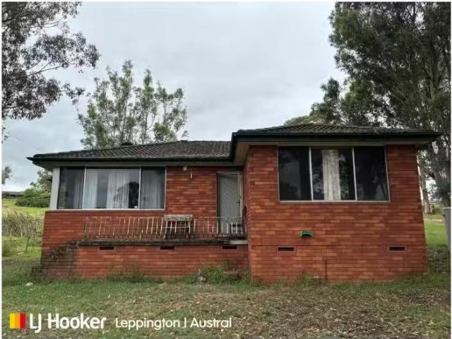 82 Woolgen Park Road, LEPPINGTON House for rent Listed by Tri.