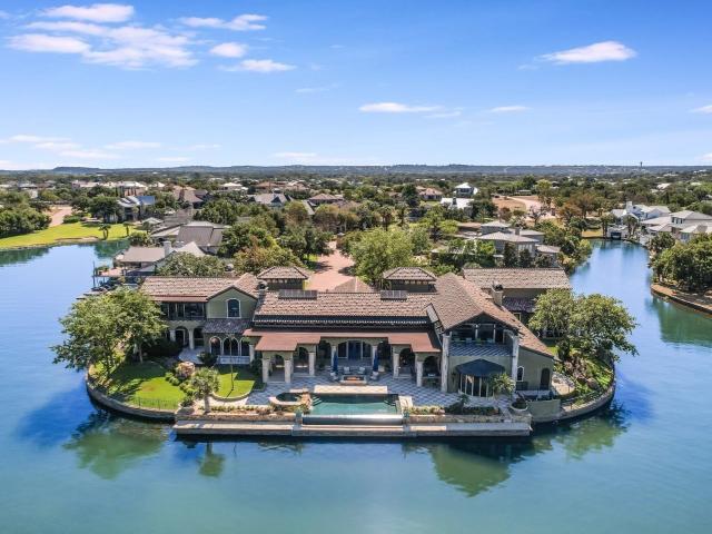 82 Applehead Island Dr, Horseshoe Bay, TX