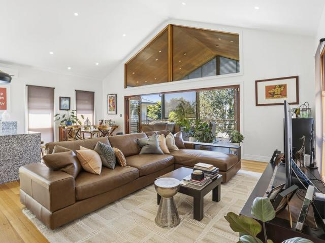 82 Beaconsfield Terrace, Gordon Park, QLD 4031
