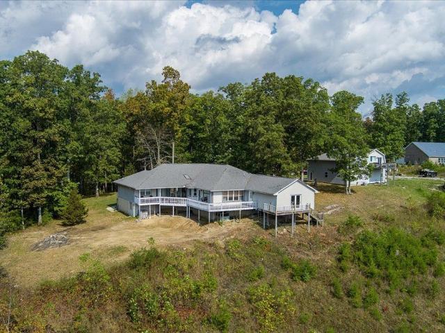 82 Browns Gap Rd, Crossville, TN