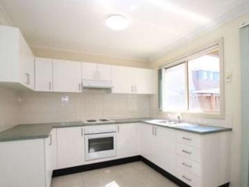 8/2 Charlotte Road, Rooty Hill