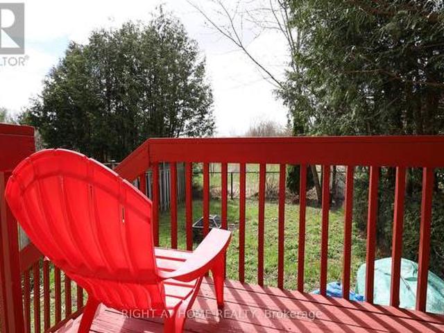 82 Colesbrook Road, Richmond Hill, ON, L4S 2G5 house for sale | Listing ID N13065 | Royal LePage