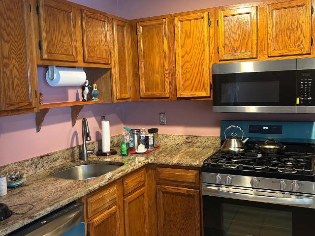 82 Cliffwood Ave W, Unit C17, Cliffwood, NJ 07721 | MLS #NJMM2004