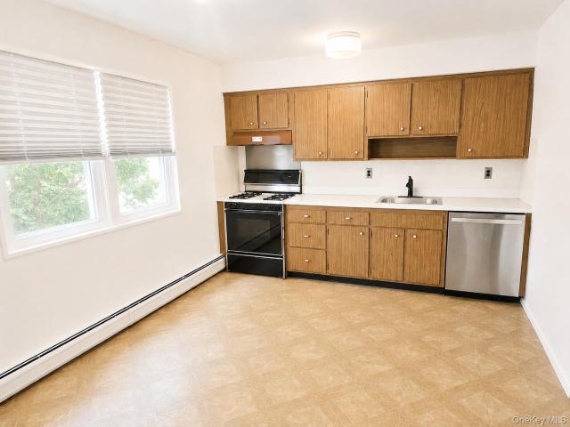 82 Demarest Avenue 16