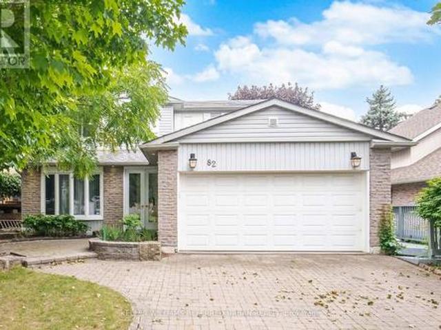82 Eastman Crescent, Newmarket, ON, L3Y 5S2 house for sale | Listing ID N13690 | Royal LePage