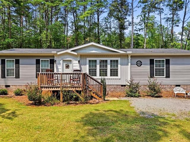 82 Gregory Drive