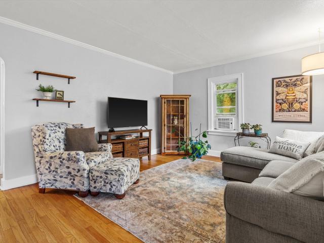 82 Jewell Dr