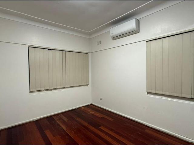 82 Jocelyn Street Chester Hill NSW 2162