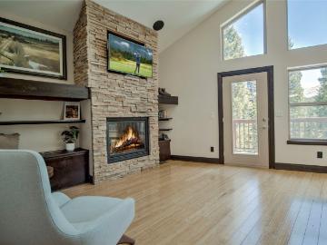 82 Kimmes Ln, Breckenridge, CO 80424 | MLS #S1068