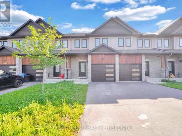 82 O'Donovan Drive, Carleton Place, ON, K7C 0S2 house for sale | Listing ID X13565 | Royal LePage