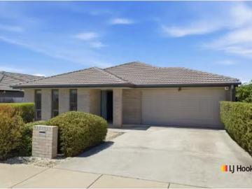 82 Overall Street, CASEY House for rent Listed by Lauren Ston.