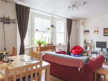82 Rossiter Road, London, SW12 9QS, United Kingdom | 1 bed apartment for rent #128465306 | Rentberry