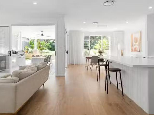 82 South Creek Road, Dee Why, NSW 2099