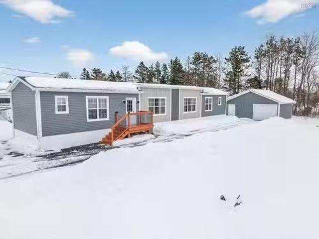 82 Sunrise Court, Upper Onslow, NS, B6L 0E9 house for sale.