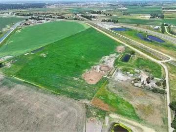 83048 211B, Rural Lethbridge County, AB, T1K 8H4 farm for sa.