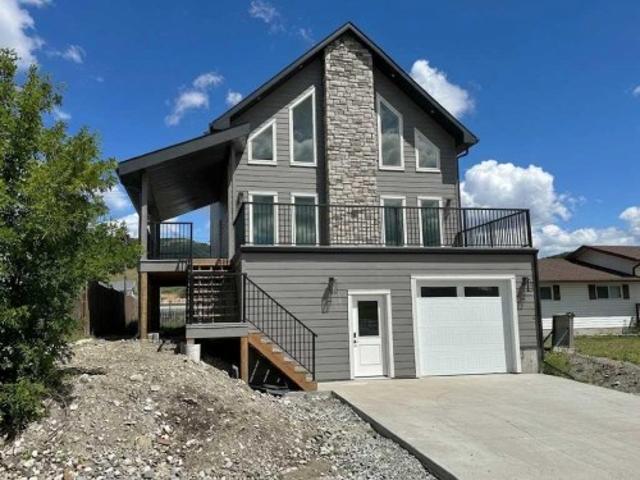 8305 18 Avenue, Coleman, AB, T0K 0M0 house for sale | Listing ID A2330 | Royal LePage