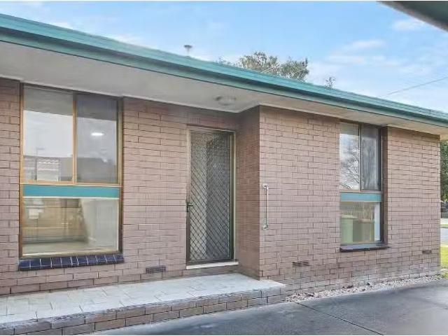 8/309 311 Moore Street, Lavington Apartment for rent Listed b.